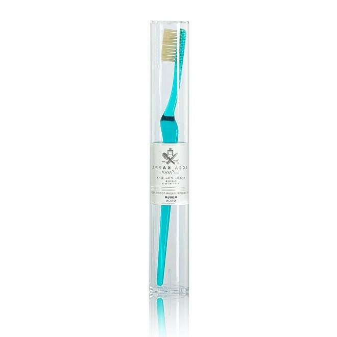 зубная щетка с нейлоновой щетиной средней жесткости (цвет turquoise)